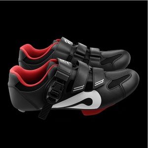 Peloton bike shoes size 41, US 9 or 9.5, narrow